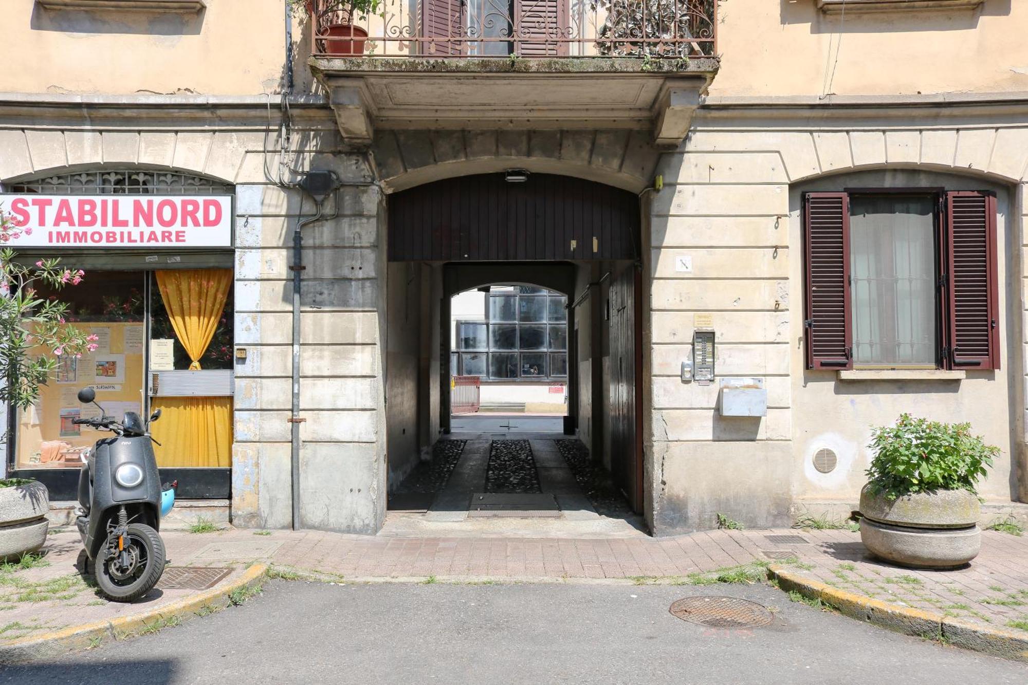 Along The Canal Smart Flat Naviglio - 4 People كورسيكو المظهر الخارجي الصورة