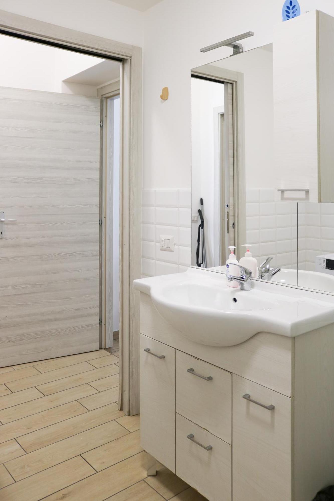 Along The Canal Smart Flat Naviglio - 4 People كورسيكو المظهر الخارجي الصورة