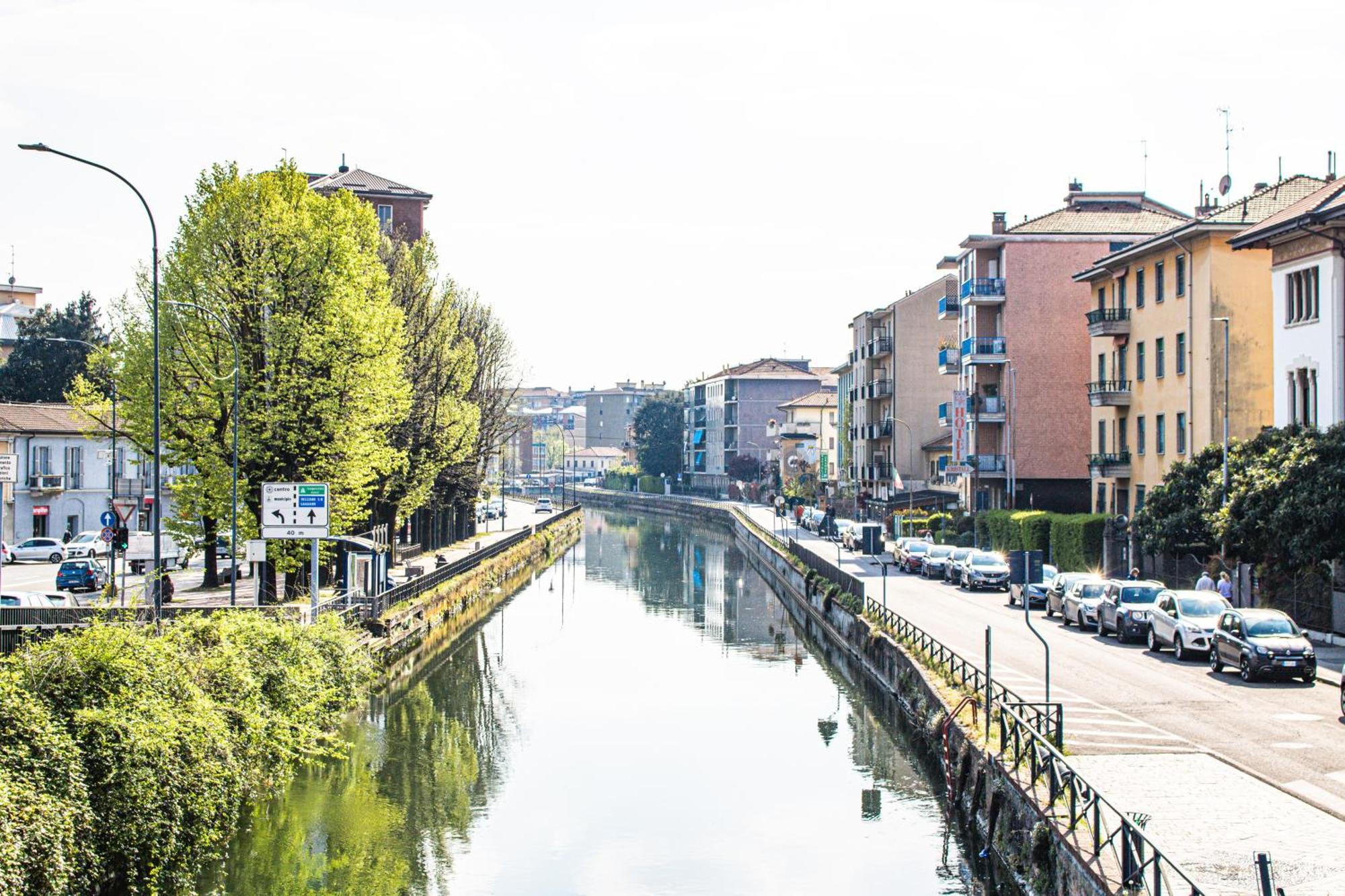 Along The Canal Smart Flat Naviglio - 4 People كورسيكو المظهر الخارجي الصورة