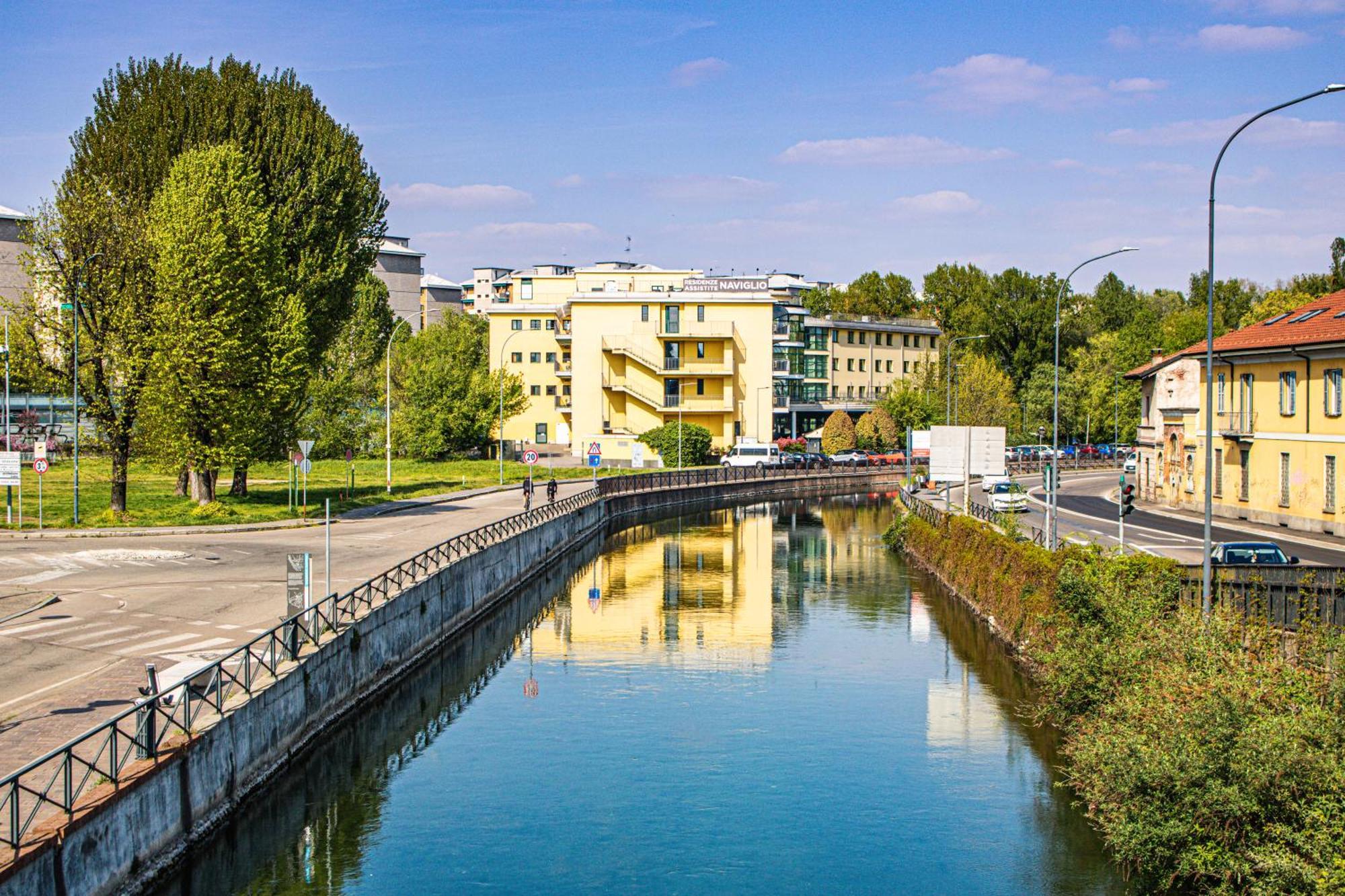Along The Canal Smart Flat Naviglio - 4 People كورسيكو المظهر الخارجي الصورة
